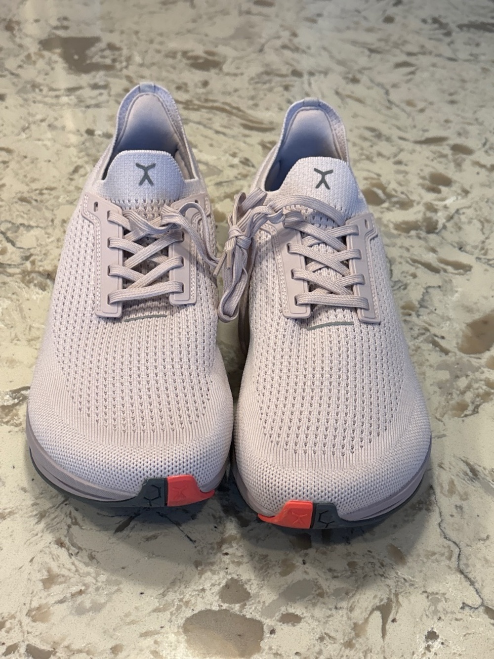 NWOT Flux Footwear Adapt Runner Shoes sneakers Dove Colorway W 11.5 M 10